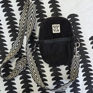 Lucy & Yak Brady Black Corduroy Bag